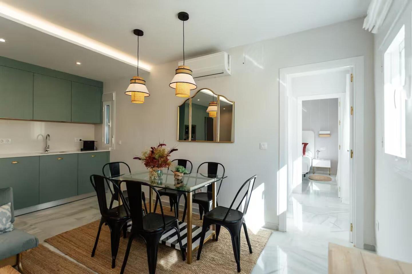 Апартаменты Reformed And Comfy- 2Bd 2Bth- Arenal Севилья Экстерьер фото
