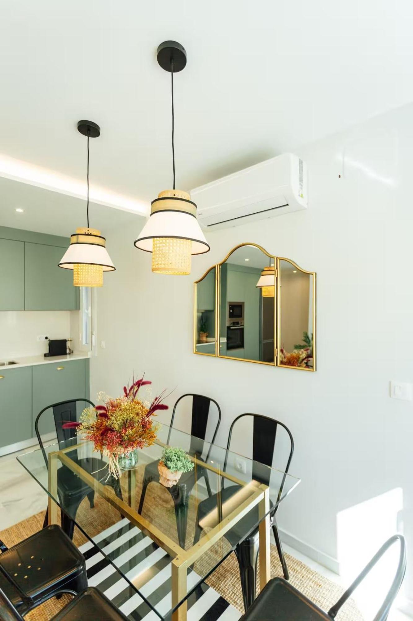 Апартаменты Reformed And Comfy- 2Bd 2Bth- Arenal Севилья Экстерьер фото